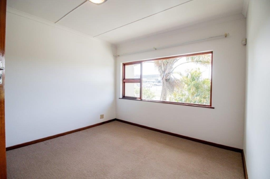 To Let 3 Bedroom Property for Rent in Beacon Bay Eastern Cape